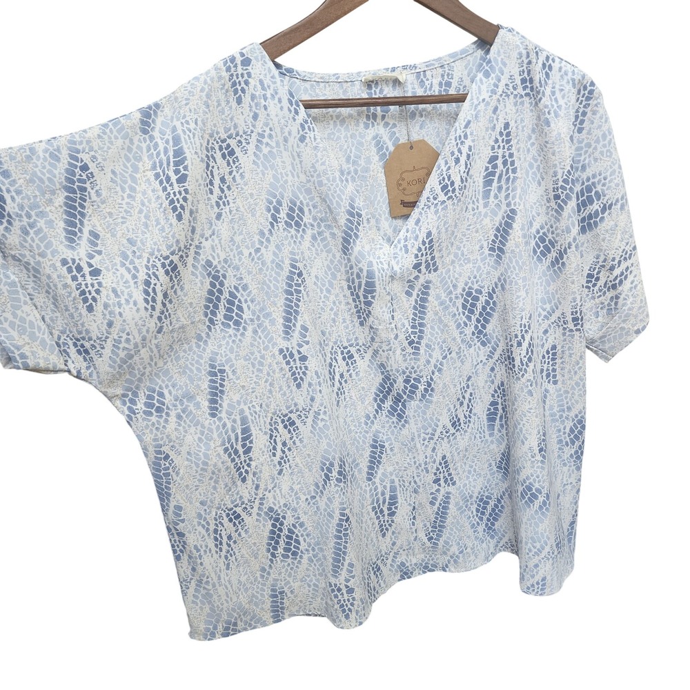 NWT KORI Oversized Blue And White Snake Skin Print Shirt Size Lg
